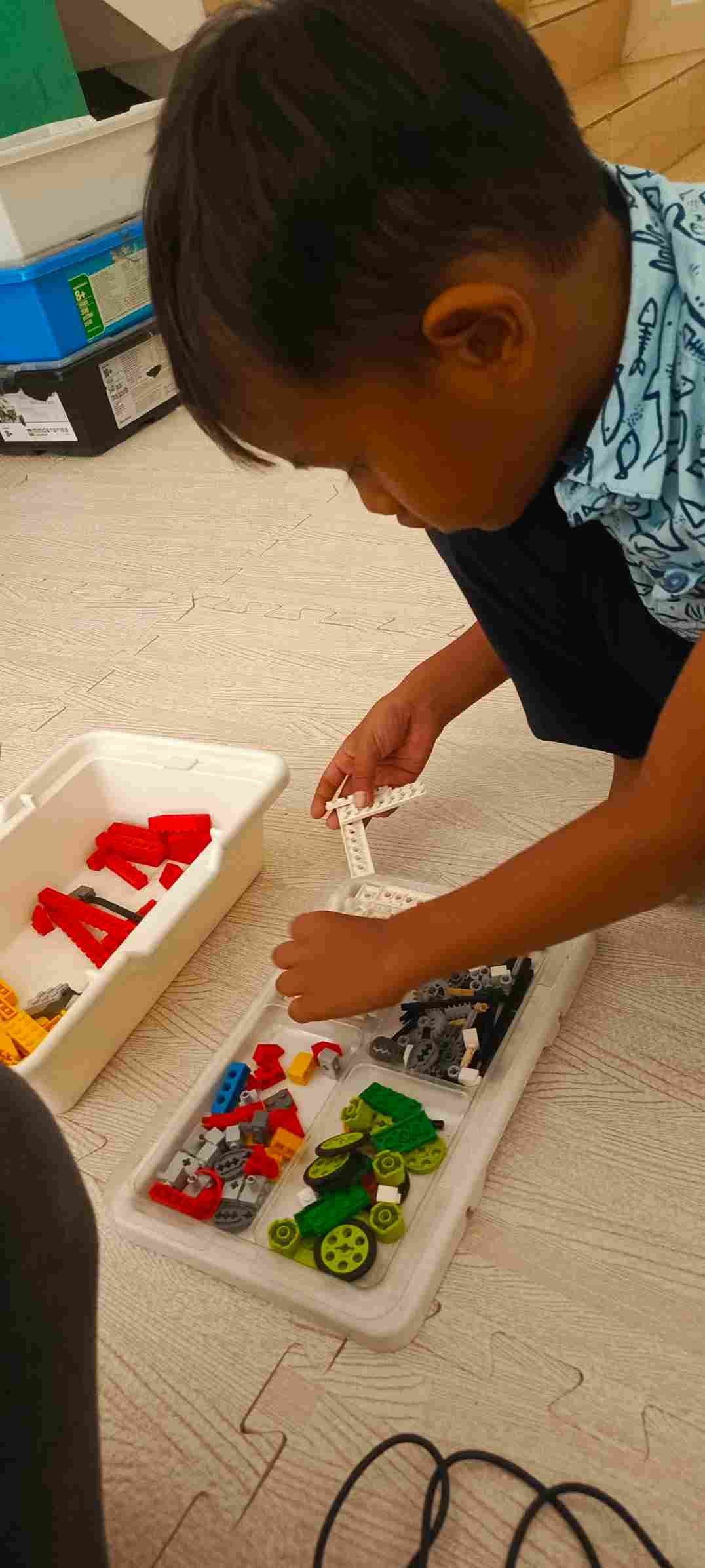 Robot LEGO WeDo yang dibuat oleh siswa